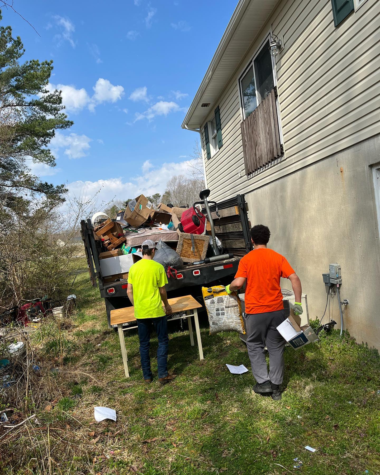 SOMD Hauling crew on the job